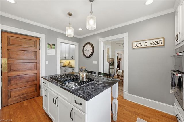 8 Vance Street, Lexington, NC 27292