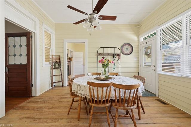 8 Vance Street, Lexington, NC 27292
