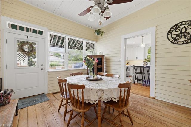 8 Vance Street, Lexington, NC 27292