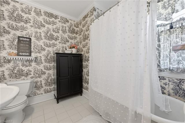 8 Vance Street, Lexington, NC 27292