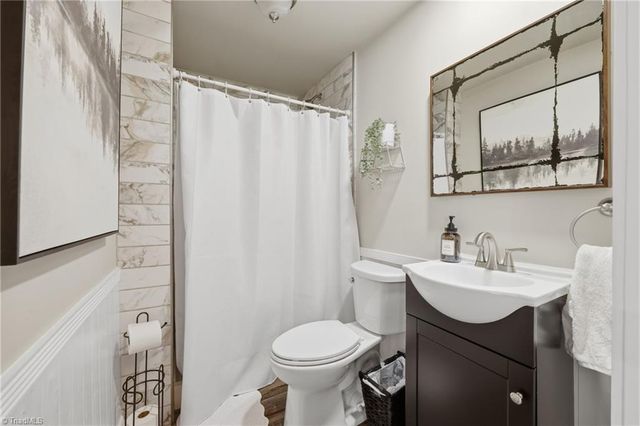 8 Vance Street, Lexington, NC 27292
