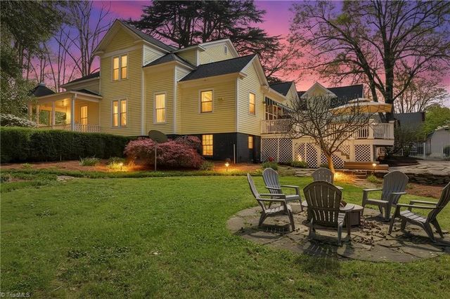 8 Vance Street, Lexington, NC 27292