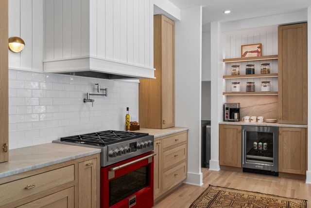 853 Sauganash DRIVE, Fontana, WI 53125