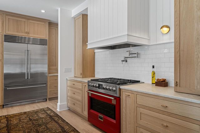 853 Sauganash DRIVE, Fontana, WI 53125