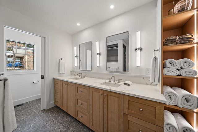 853 Sauganash DRIVE, Fontana, WI 53125