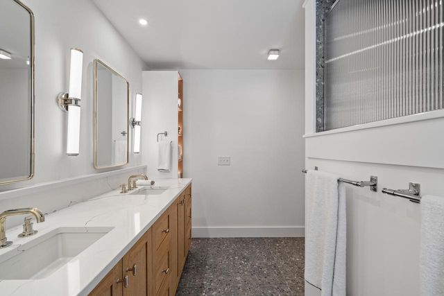 853 Sauganash DRIVE, Fontana, WI 53125