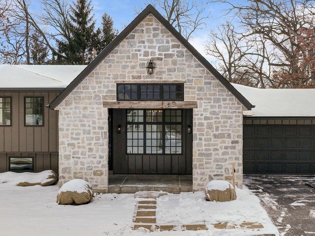 853 Sauganash DRIVE, Fontana, WI 53125