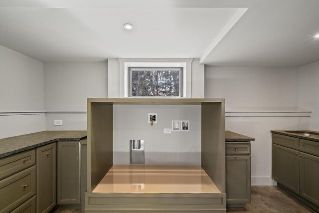 853 Sauganash DRIVE, Fontana, WI 53125