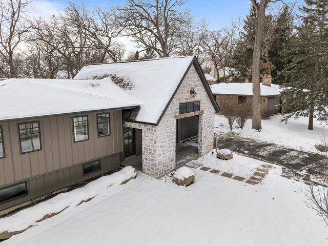 853 Sauganash DRIVE, Fontana, WI 53125