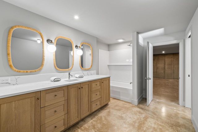 853 Sauganash DRIVE, Fontana, WI 53125