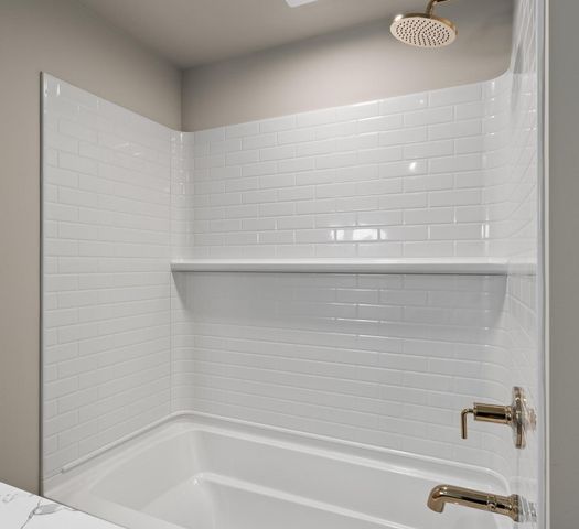 853 Sauganash DRIVE, Fontana, WI 53125