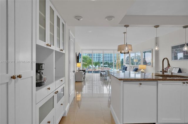10275 Collins Ave 315, Bal Harbour, FL 33154
