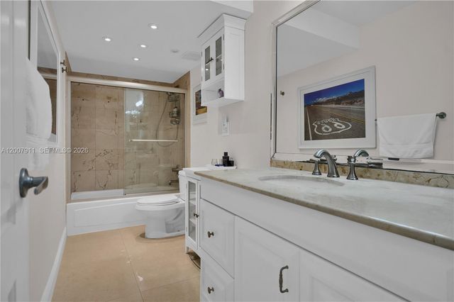 10275 Collins Ave 315, Bal Harbour, FL 33154