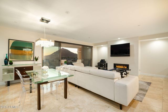 7181 E CAMELBACK Road 907, Scottsdale, AZ 85251