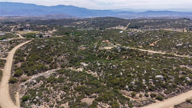 1032 Canyonside Court, Aguanga, CA 92532
