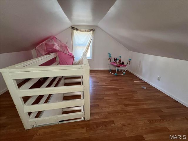 9060 Patrick Drive, St John, MO 63114