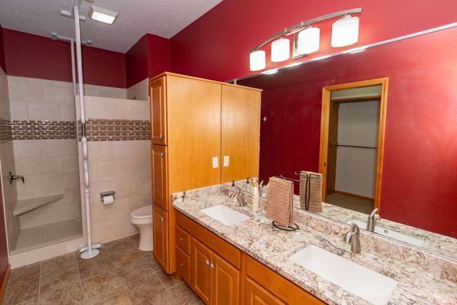 210 River Park Drive, Middlebury, IN 46540