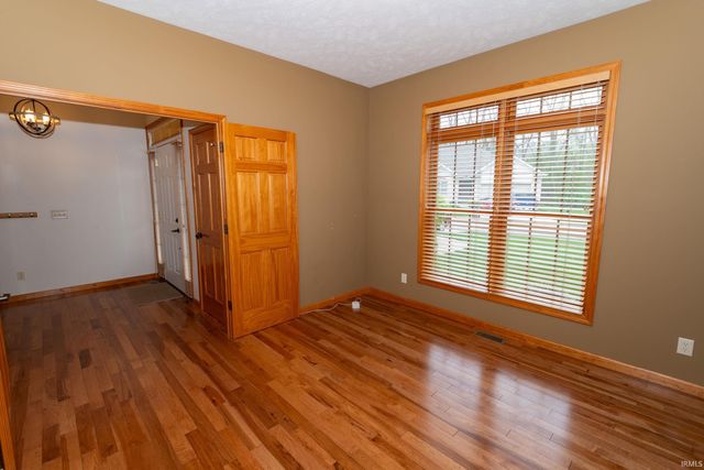 210 River Park Drive, Middlebury, IN 46540