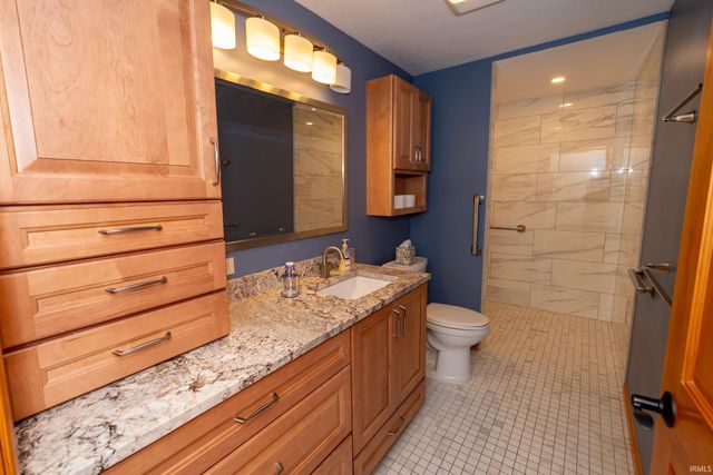 210 River Park Drive, Middlebury, IN 46540