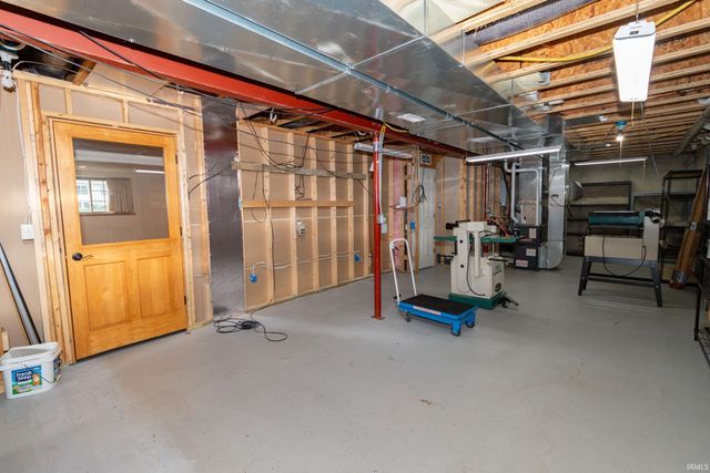 210 River Park Drive, Middlebury, IN 46540