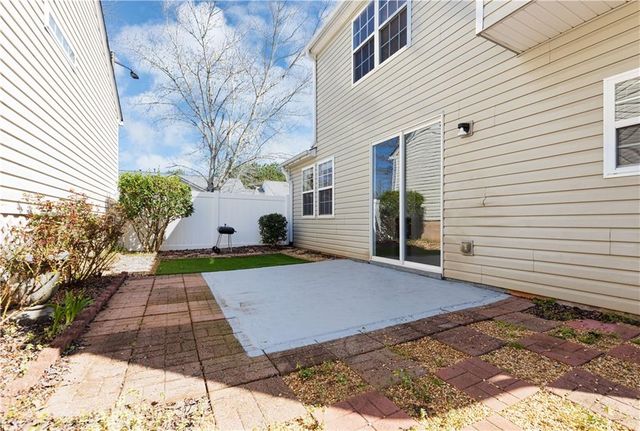 317 W Oaks Trail, Woodstock, GA 30188