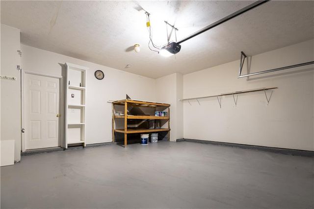 317 W Oaks Trail, Woodstock, GA 30188