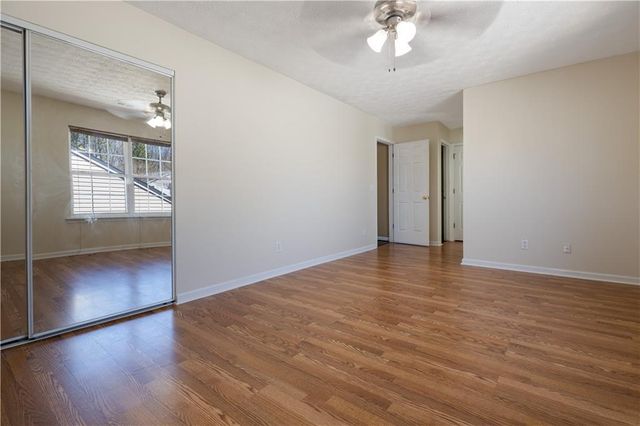 317 W Oaks Trail, Woodstock, GA 30188