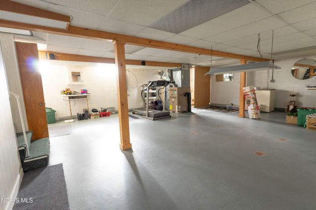 2425 River Road, Maumee, OH 43537