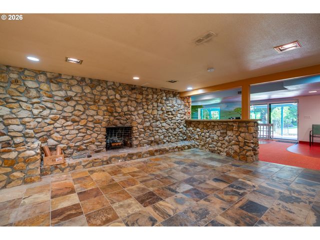 7170 Se 122ND Ave, Portland, OR 97236