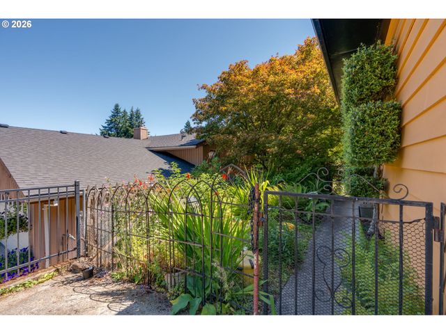 7170 Se 122ND Ave, Portland, OR 97236
