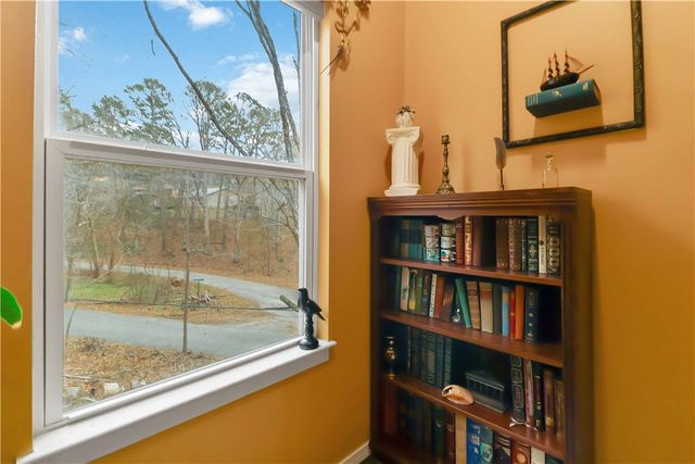 8394 Pine Ridge Lane, Rogers, AR 72756