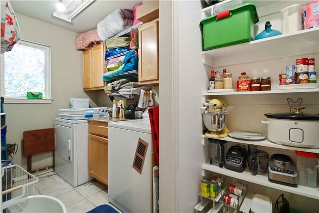 8394 Pine Ridge Lane, Rogers, AR 72756