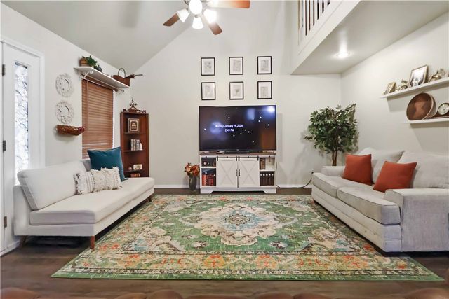 8394 Pine Ridge Lane, Rogers, AR 72756