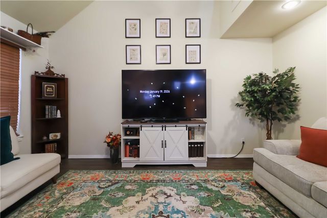 8394 Pine Ridge Lane, Rogers, AR 72756