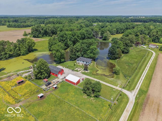 4258 N South Drive, Quincy, IN 47456