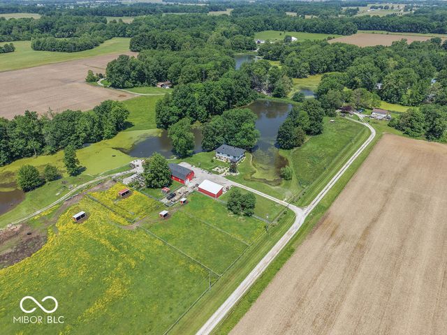 4258 N South Drive, Quincy, IN 47456