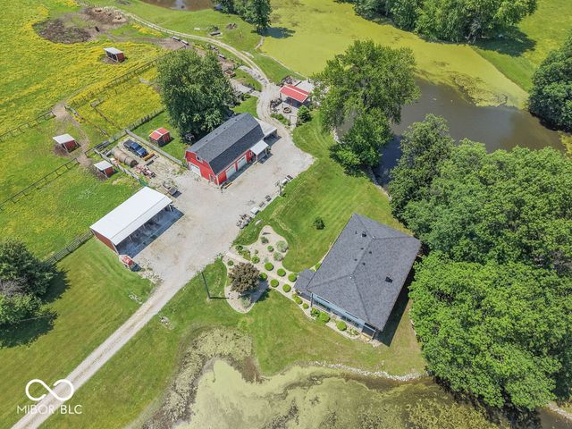 4258 N South Drive, Quincy, IN 47456