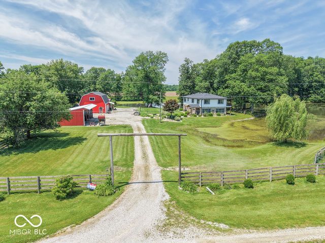 4258 N South Drive, Quincy, IN 47456