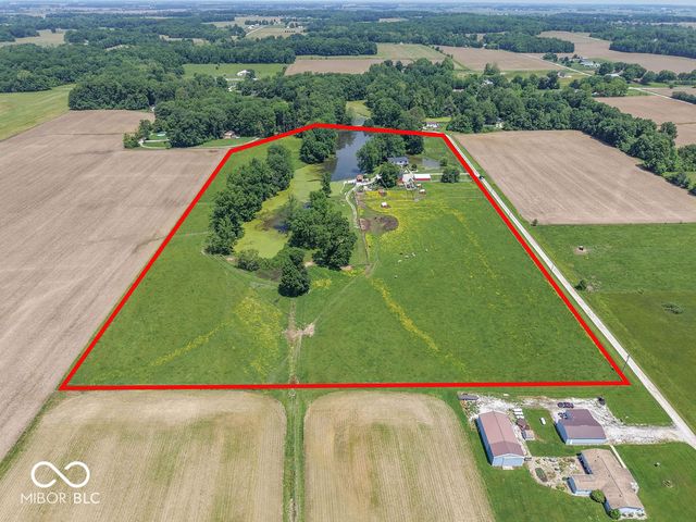 4258 N South Drive, Quincy, IN 47456