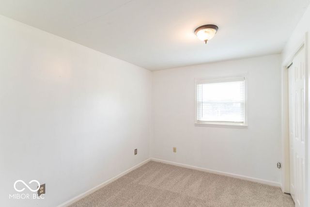 4258 N South Drive, Quincy, IN 47456