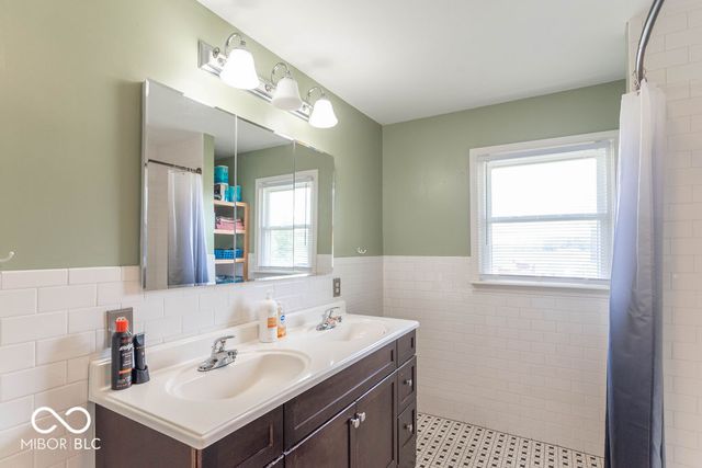 4258 N South Drive, Quincy, IN 47456
