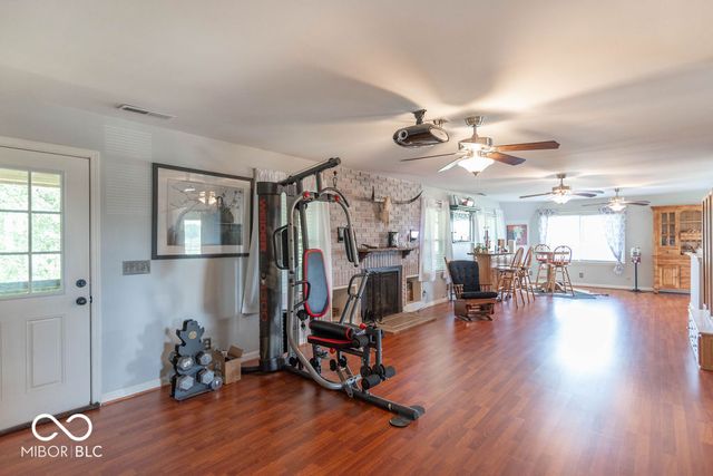 4258 N South Drive, Quincy, IN 47456