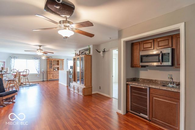4258 N South Drive, Quincy, IN 47456
