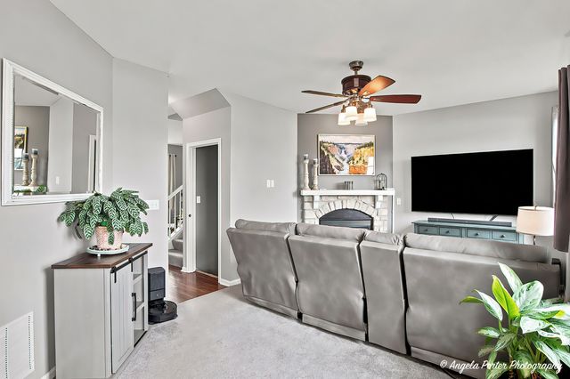 757 Beethoven Street, Volo, IL 60073