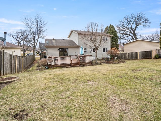 11612 Davey Drive, Huntley, IL 60142