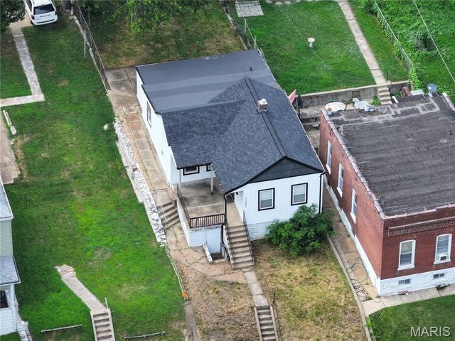 7353 Virginia Avenue, St Louis, MO 63111