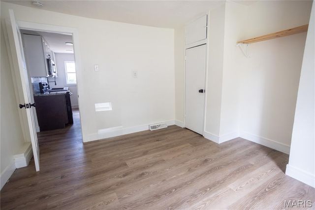 7353 Virginia Avenue, St Louis, MO 63111