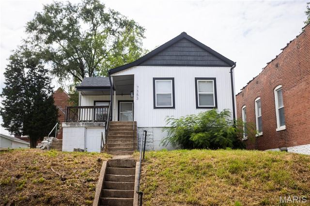 7353 Virginia Avenue, St Louis, MO 63111