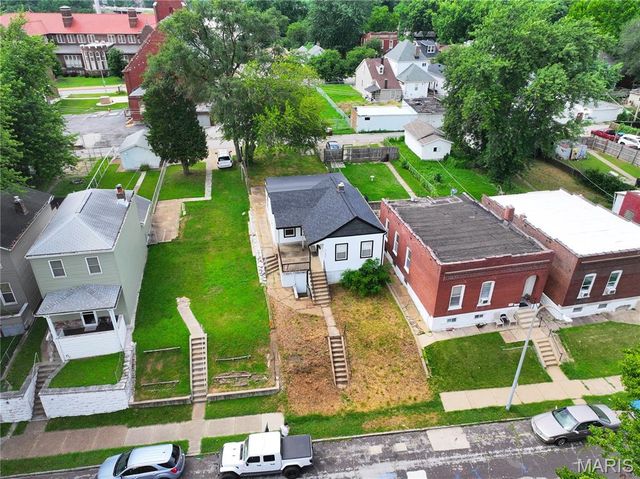 7353 Virginia Avenue, St Louis, MO 63111