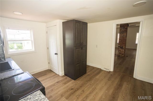 7353 Virginia Avenue, St Louis, MO 63111